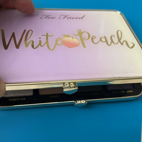 🖤NIB💕Too Faced White Peach Eye Shadow Palette - Picture 9 of 14